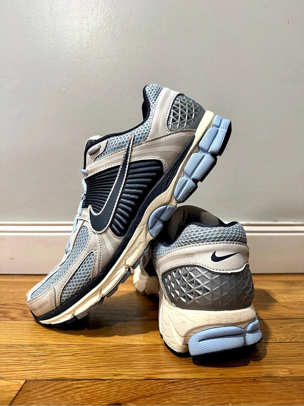 Nike Vomero 5 men’s US 12 Blue & Gray Sneakers